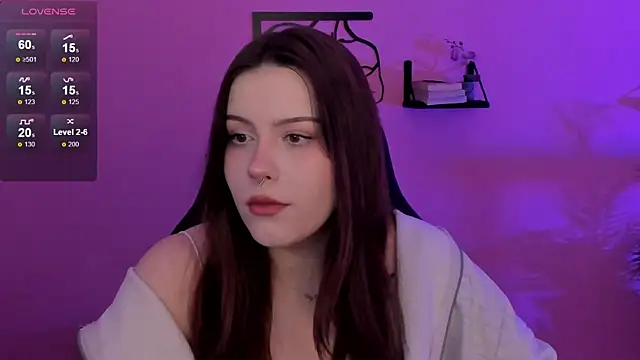Snapshot of CoralineKeyns chatting on February 24, 5:22 am CoralineKeyns online show from February 24, 5:22 am