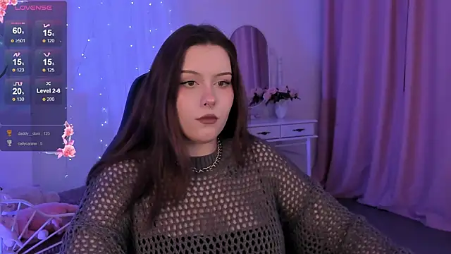 Snapshot of CoralineKeyns chatting on February 11, 8:37 am CoralineKeyns online show from February 11, 8:37 am
