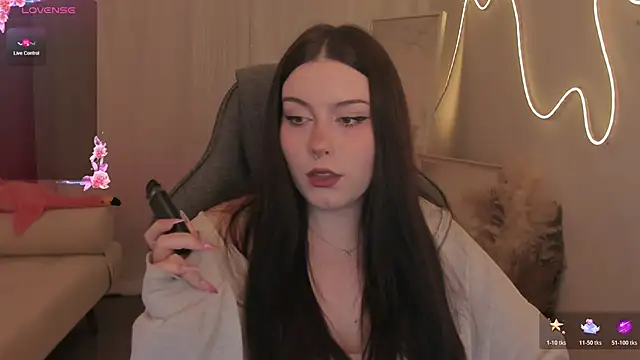 CoralineKeyns online show from March 4, 5:26 am