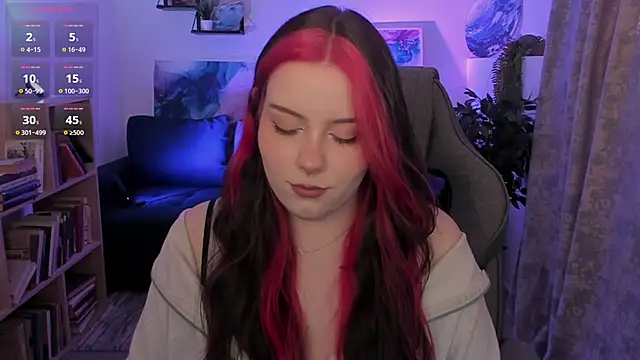 CoralineKeyns online show from March 25, 5:07 am