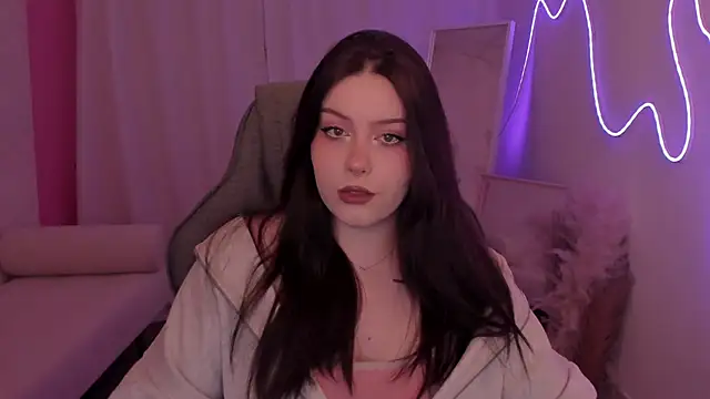 CoralineKeyns online show from February 3, 5:38 am