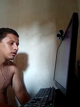 Nicolaskribeiro online show from April 1, 7:44 pm