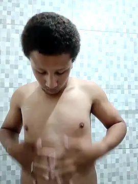 Nicolaskribeiro online show from April 22, 10:00 am