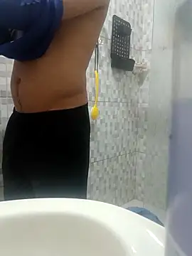 Nicolaskribeiro online show from October 31, 10:05 pm