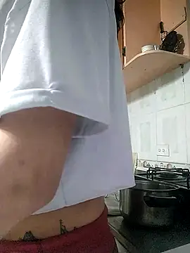 Cameron puppy online show from January 6, 8:02 pm