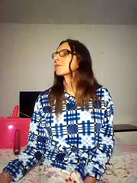 Cameron puppy online show from October 1, 7:35 am