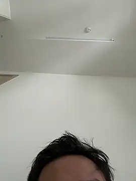 Snapshot of SkinniBoi chatting on May 16, 8:46 am SkinniBoi online show from May 16, 8:46 am