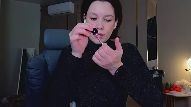 katy  moonj online show from October 30, 1:04 am