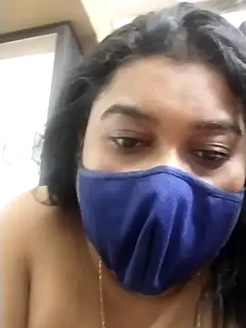 indianlisa5 online show from September 22, 8:15 pm