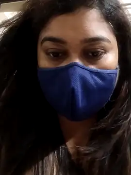indianlisa5 online show from June 10, 8:32 pm