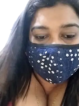 indianlisa5 online show from March 15, 7:43 pm