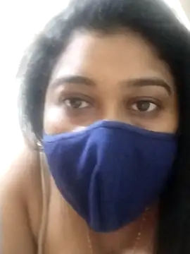 indianlisa5 online show from November 28, 8:42 pm