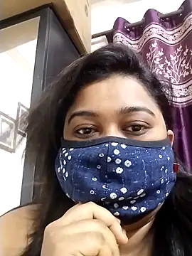 indianlisa5 online show from March 4, 8:27 pm