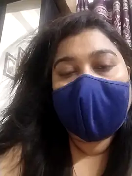 indianlisa5 online show from April 23, 6:42 pm
