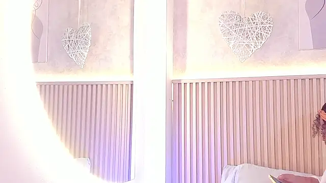 daiana curly online show from September 25, 8:04 pm