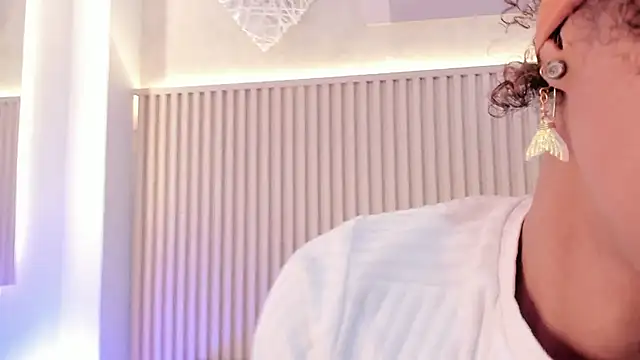 daiana curly online show from October 28, 7:24 pm