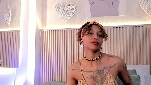 daiana curly online show from September 10, 7:46 pm