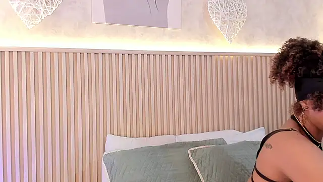 daiana curly online show from September 13, 9:04 pm