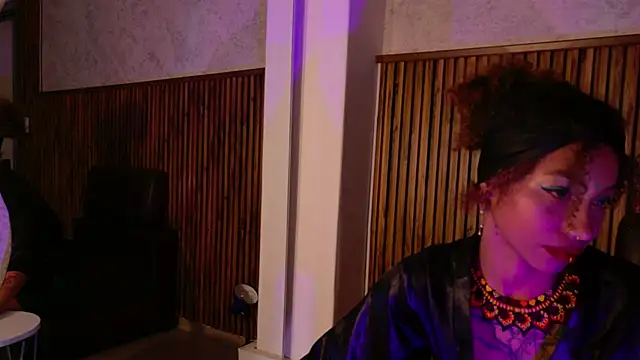 daiana curly online show from October 19, 6:43 pm