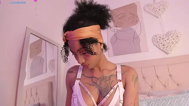 daiana curly online show from March 21, 3:46 pm