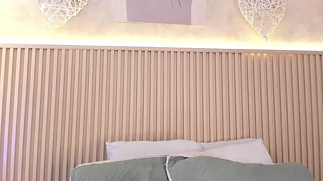 daiana curly online show from February 13, 7:47 pm