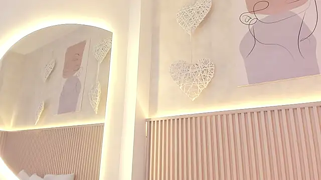 daiana curly online show from March 1, 7:25 pm