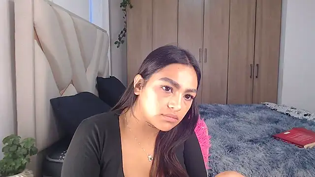 Snapshot of fairylatin222 chatting on March 19, 11:17 am fairylatin222 online show from March 19, 11:17 am
