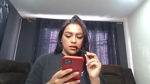 Snapshot of fairylatin222 chatting on November 25, 12:49 pm fairylatin222 online show from November 25, 12:49 pm