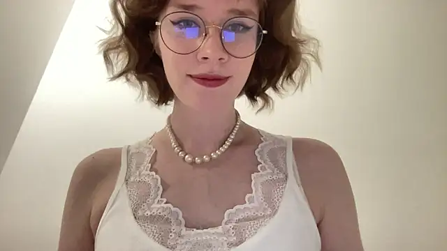 Snapshot of ms_christiana chatting on June 14, 7:04 pm ms christiana online show from June 14, 7:04 pm