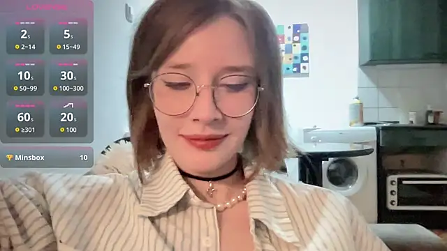 ms christiana online show from December 15, 2:28 am