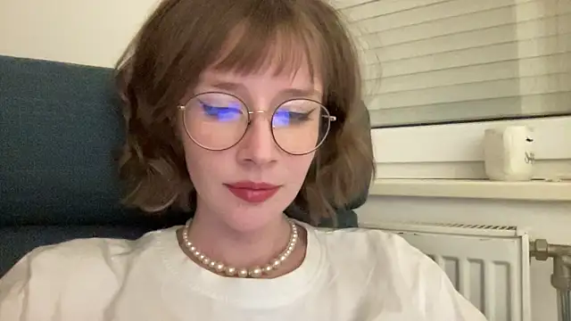 Snapshot of ms_christiana chatting on May 6, 6:56 pm ms christiana online show from May 6, 6:56 pm