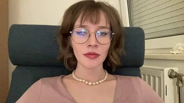 Snapshot of ms_christiana chatting on May 8, 9:29 pm ms christiana online show from May 8, 9:29 pm