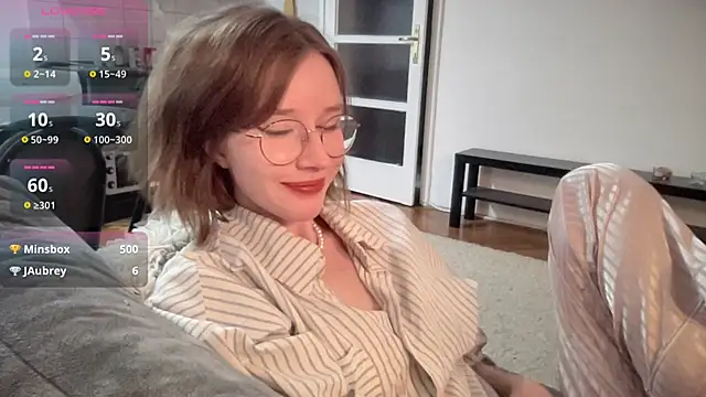 ms christiana online show from December 19, 2:26 am