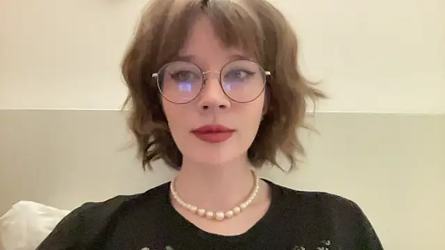 Snapshot of ms_christiana chatting on May 25, 9:13 pm ms christiana online show from May 25, 9:13 pm