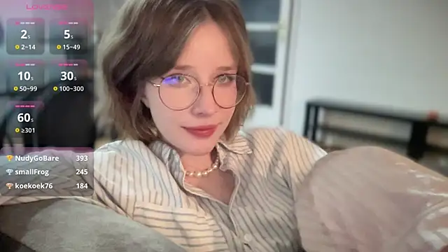 ms christiana online show from November 17, 3:54 am