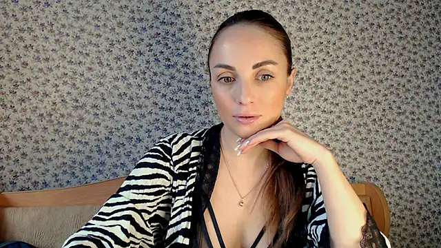 Snapshot of Tinadream20 chatting on January 24, 8:44 am Tinadream20 online show from January 24, 8:44 am