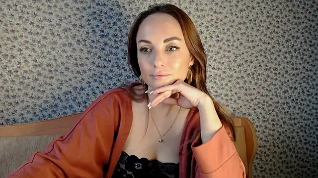 Snapshot of Tinadream20 chatting on January 22, 8:29 am Tinadream20 online show from January 22, 8:29 am