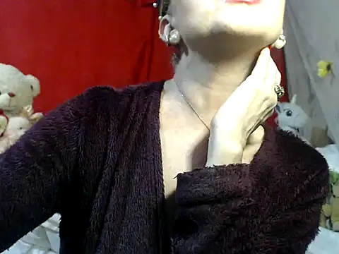 Snapshot of hottieperla chatting on March 13, 7:06 pm hottieperla online show from March 13, 7:06 pm