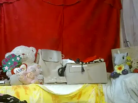 hottieperla online show from April 26, 2:47 pm