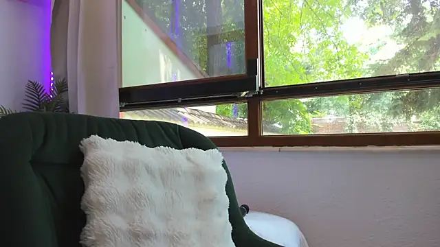 Awesome Jolie online show from July 1, 9:42 am