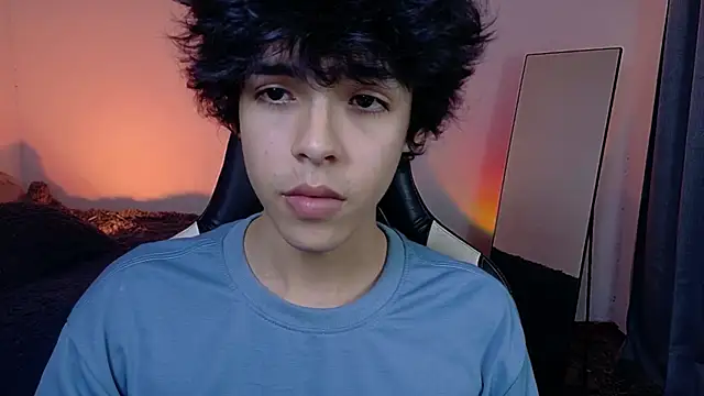 Alan26  online show from April 3, 4:19 am