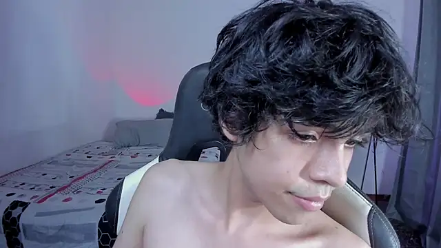 Alan26  online show from February 27, 3:51 am