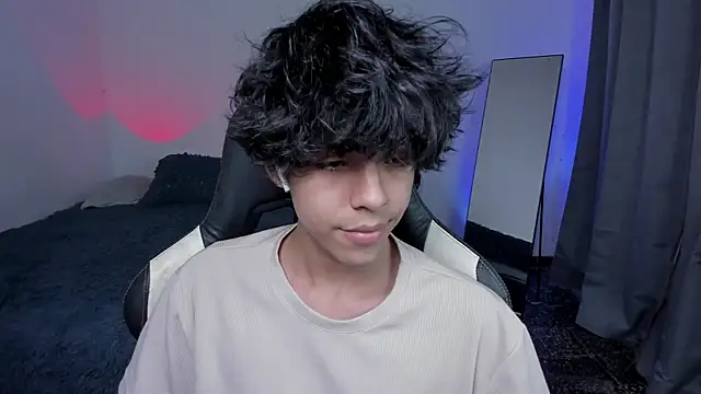 Alan26  online show from January 15, 12:58 am