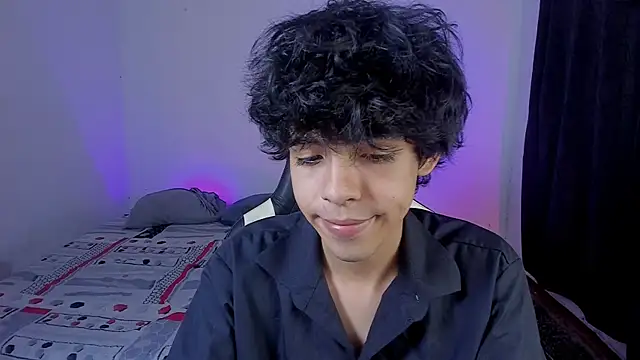 Alan26  online show from November 27, 3:40 am