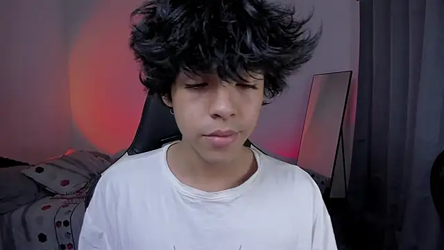 Alan26  online show from February 28, 10:31 pm