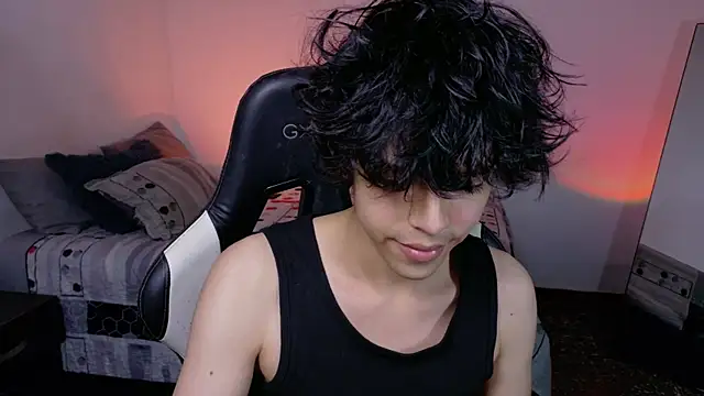 Alan26  online show from May 1, 9:31 pm