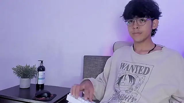 Alan26  online show from March 10, 8:45 pm