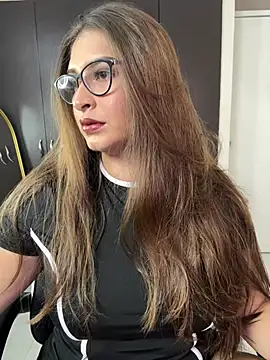 adara lennox online show from February 7, 8:17 pm