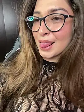 adara lennox online show from May 7, 4:10 pm