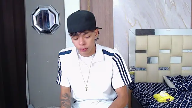 Harry jhonsson online show from April 8, 10:00 pm